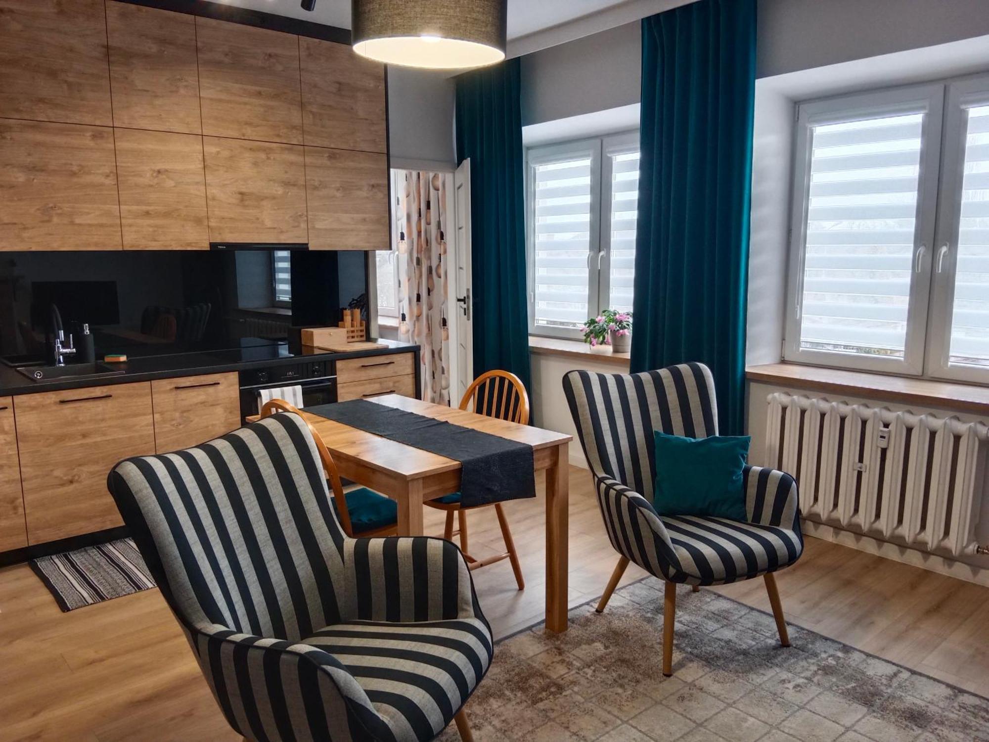 Apartament Dwupokojowy Ostrowiec Świętokrzyski 외부 사진